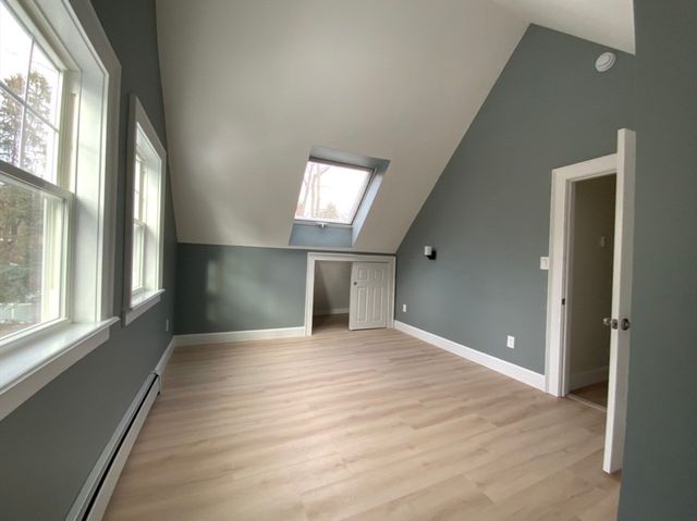 59 Beechmont St, Worcester, MA 01609