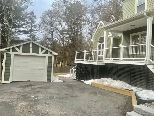 59 Beechmont St, Worcester, MA 01609