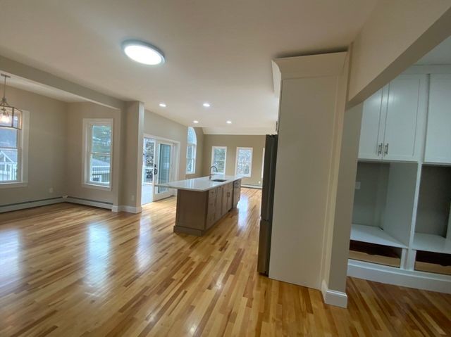 59 Beechmont St, Worcester, MA 01609