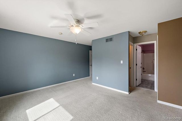 734 Challenging Trail 65, South Lyon, MI 48178