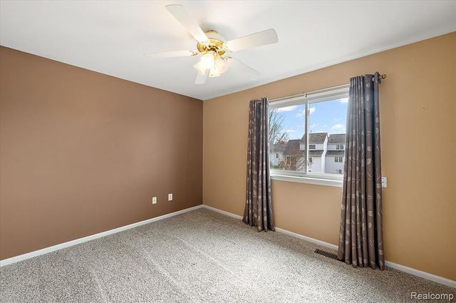 734 Challenging Trail 65, South Lyon, MI 48178