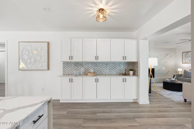 316 E EL CAMINO Drive, Phoenix, AZ 85020