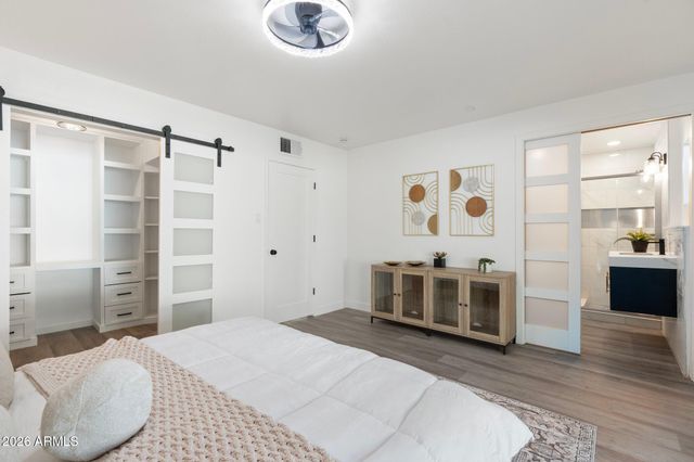 316 E EL CAMINO Drive, Phoenix, AZ 85020