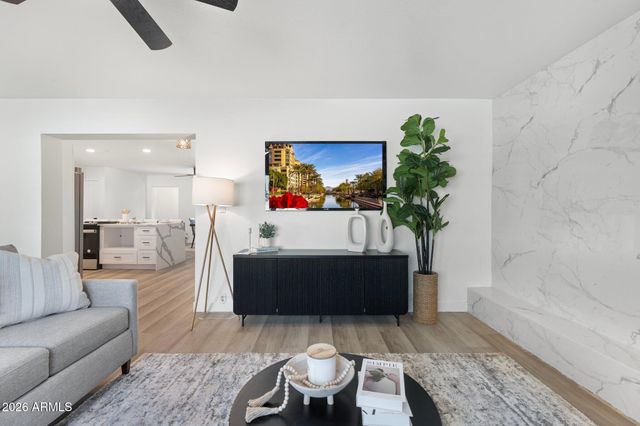 316 E EL CAMINO Drive, Phoenix, AZ 85020