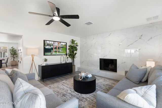 316 E EL CAMINO Drive, Phoenix, AZ 85020