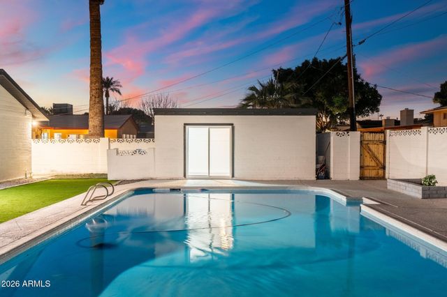 316 E EL CAMINO Drive, Phoenix, AZ 85020