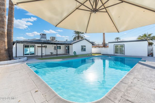 316 E EL CAMINO Drive, Phoenix, AZ 85020