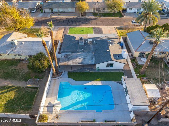 316 E EL CAMINO Drive, Phoenix, AZ 85020