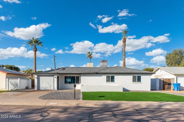 316 E EL CAMINO Drive, Phoenix, AZ 85020