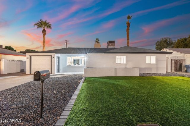316 E EL CAMINO Drive, Phoenix, AZ 85020