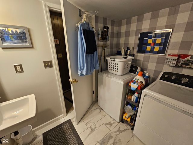 7534 Carolling Way, Indianapolis, IN 46237