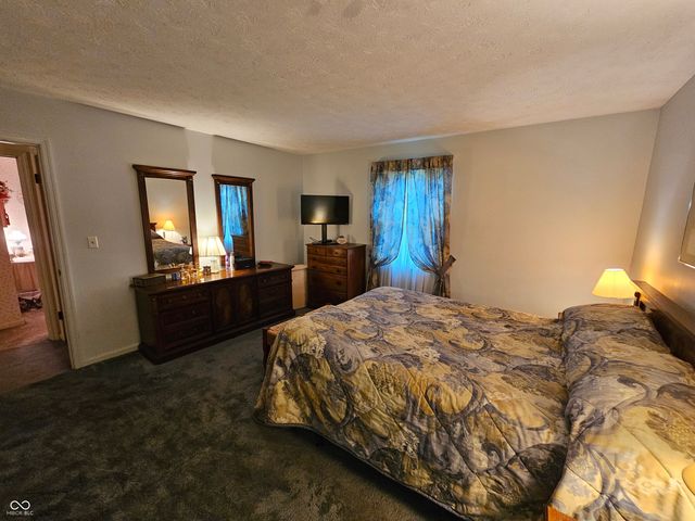7534 Carolling Way, Indianapolis, IN 46237