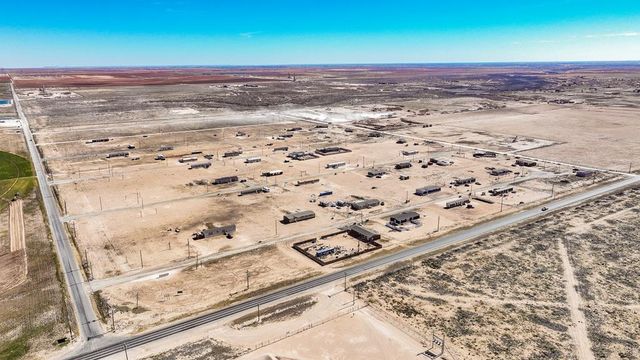 2359 Sunny Ave, Stanton, TX 79782