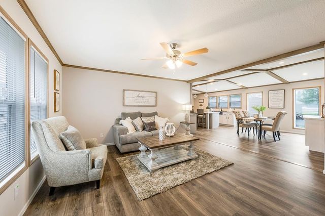 2359 Sunny Ave, Stanton, TX 79782