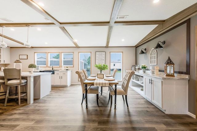 2359 Sunny Ave, Stanton, TX 79782