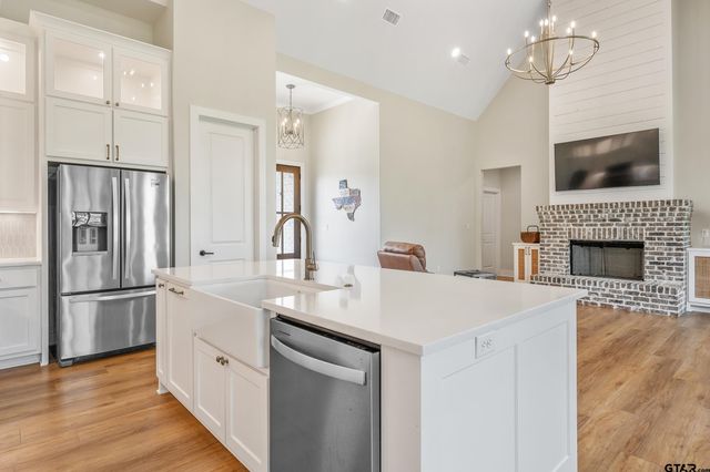 545 Bush Buck Way, Bullard, TX 75757