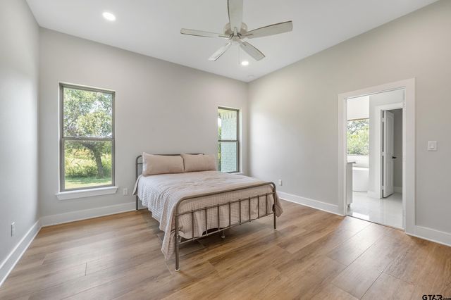 545 Bush Buck Way, Bullard, TX 75757