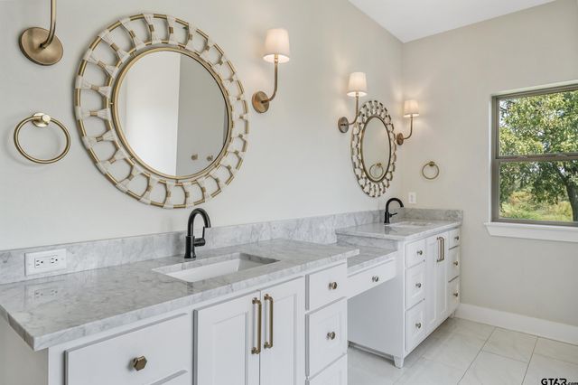 545 Bush Buck Way, Bullard, TX 75757