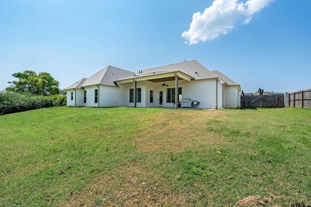 545 Bush Buck Way, Bullard, TX 75757