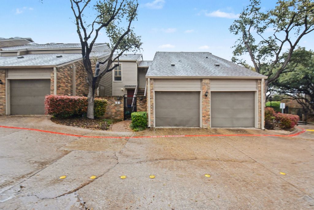 5616 Preston Oaks Road 102, Dallas, TX 75254