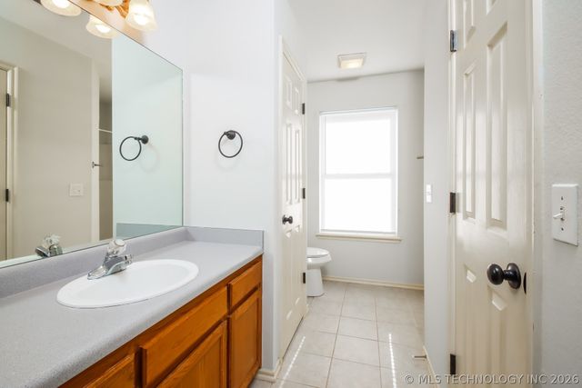 9833 N 43rd East Avenue, Sperry, OK 74073