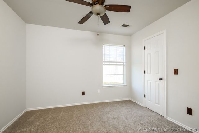 9833 N 43rd East Avenue, Sperry, OK 74073