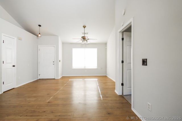 9833 N 43rd East Avenue, Sperry, OK 74073