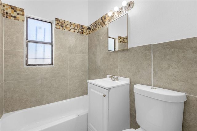 920 HACIENDA COURT, Orlando, FL 32808