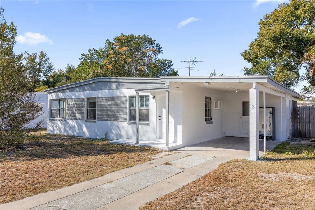 920 HACIENDA COURT, Orlando, FL 32808