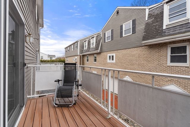 1 Circuit Lane D, Watertown, MA 02472