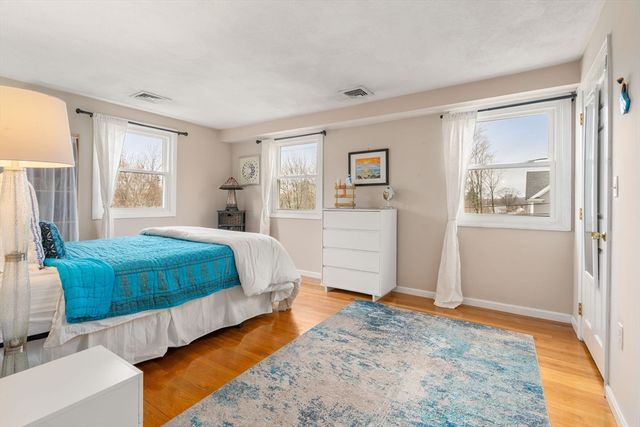 1 Circuit Lane D, Watertown, MA 02472