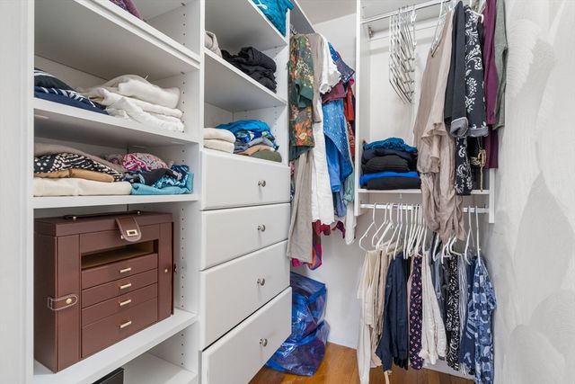 1 Circuit Lane D, Watertown, MA 02472