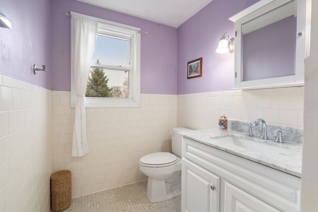 1 Circuit Lane D, Watertown, MA 02472