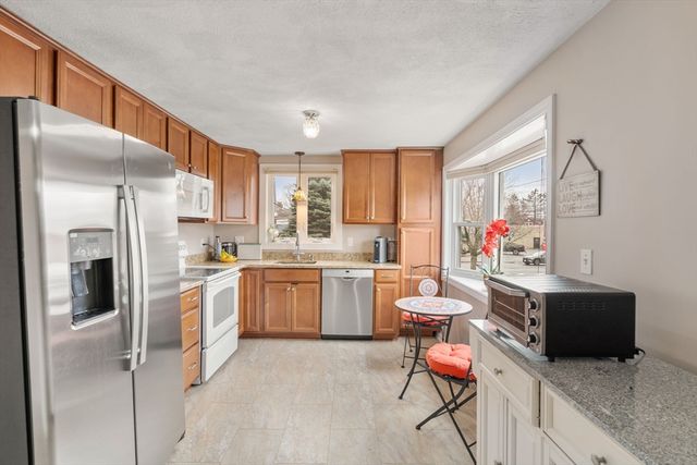 1 Circuit Lane D, Watertown, MA 02472