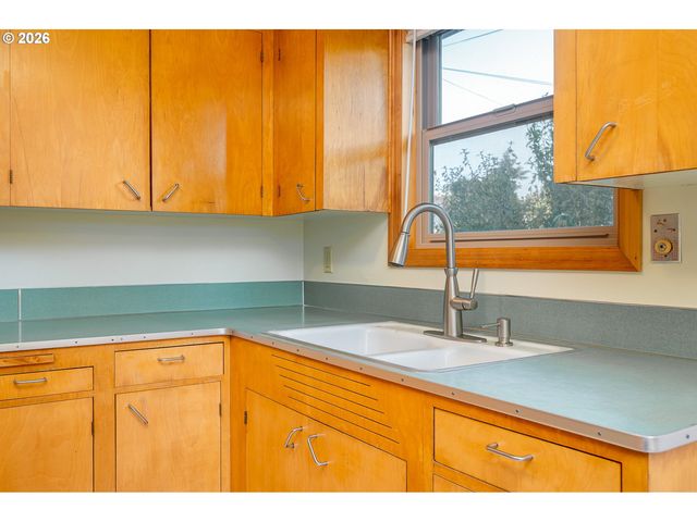 4846 Se 63RD Ave, Portland, OR 97206