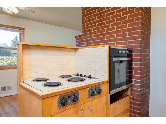 4846 Se 63RD Ave, Portland, OR 97206