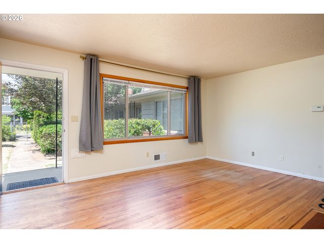 4846 Se 63RD Ave, Portland, OR 97206