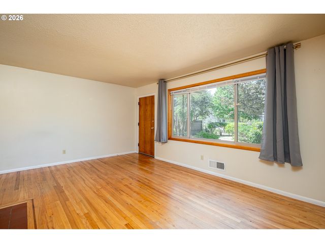 4846 Se 63RD Ave, Portland, OR 97206