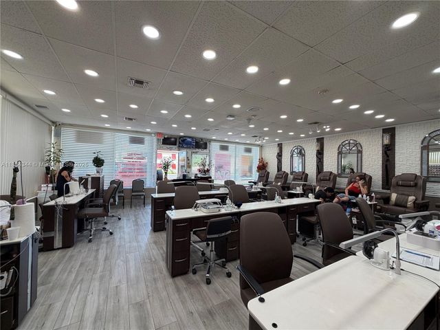 601 SW 57th Ave, Miami, FL 33144