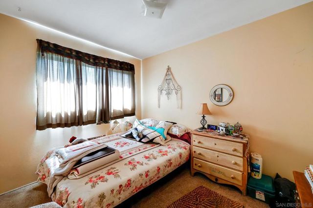 12425 27 Julian Ave, San Diego, CA 92040