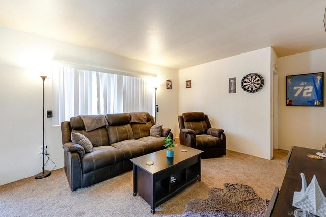 12425 27 Julian Ave, San Diego, CA 92040
