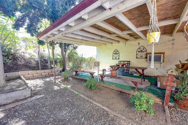 12425 27 Julian Ave, San Diego, CA 92040