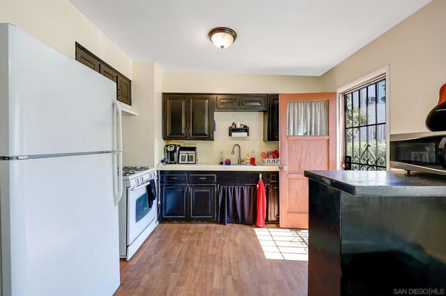 12425 27 Julian Ave, San Diego, CA 92040