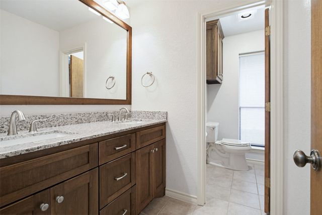 2905 Valleyview Drive, Grapevine, TX 76051