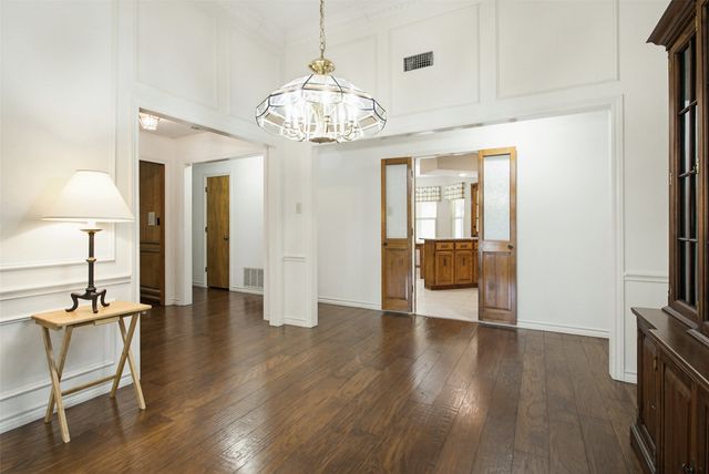 2905 Valleyview Drive, Grapevine, TX 76051