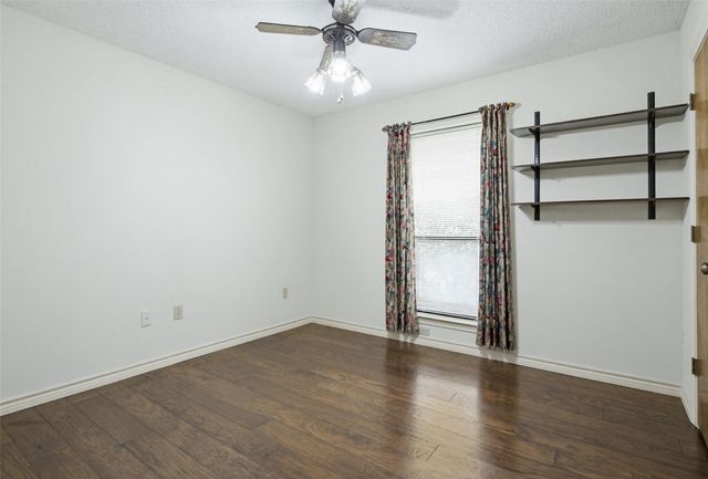 2905 Valleyview Drive, Grapevine, TX 76051