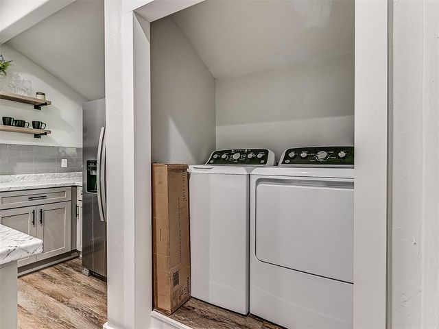 1214 E Harrison Avenue, Guthrie, OK 73044