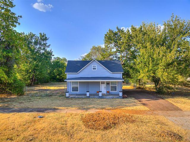 1214 E Harrison Avenue, Guthrie, OK 73044
