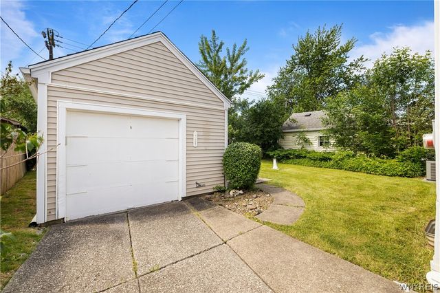 296 Westchester Boulevard, Tonawanda, NY 14217