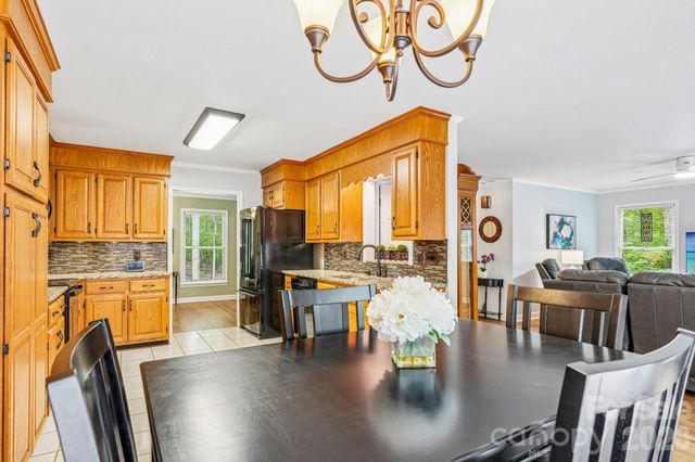 6366 Green Oak Drive, Stanfield, NC 28163